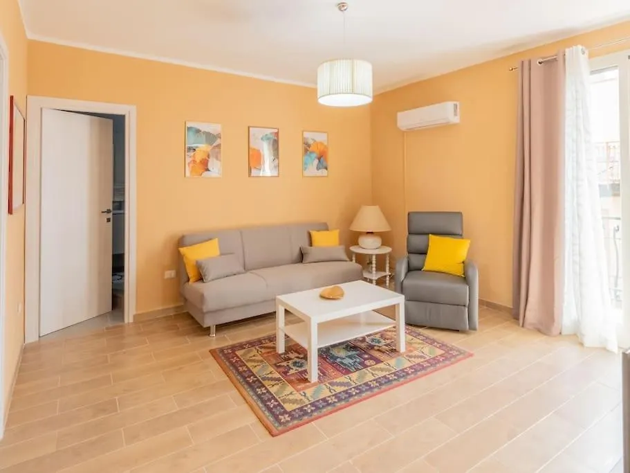 Casa Vacanze La Dolce Vita Mandra Capreria Apartment